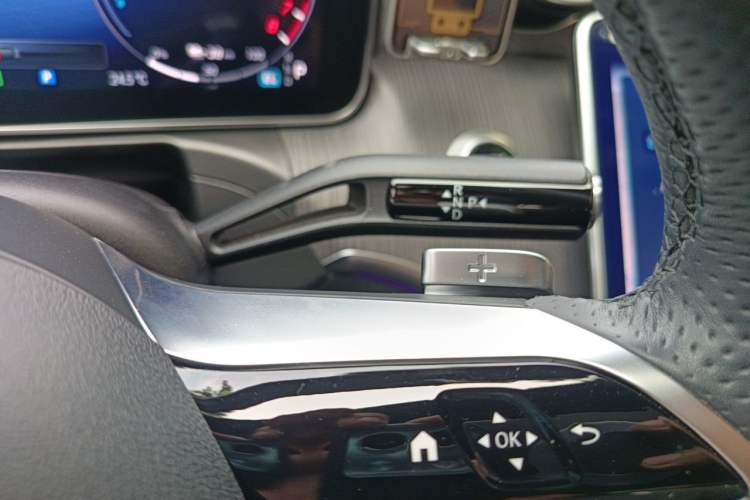 Used Mercedes-Benz C-Class New Energy 2023 C 350 eL Gear Lever