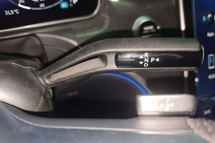 Used Mercedes-Benz C-Class New Energy 2023 Facelift C 350 eL Gear Lever