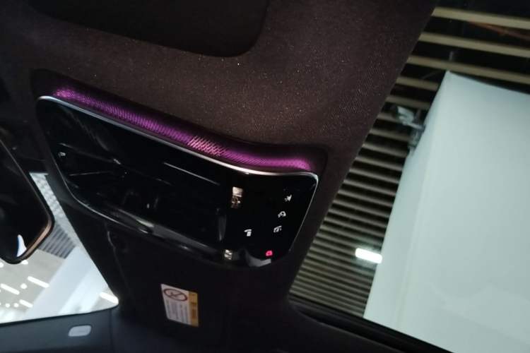 Used Mercedes-Benz C-Class New Energy 2023 C 350 eL Headliner