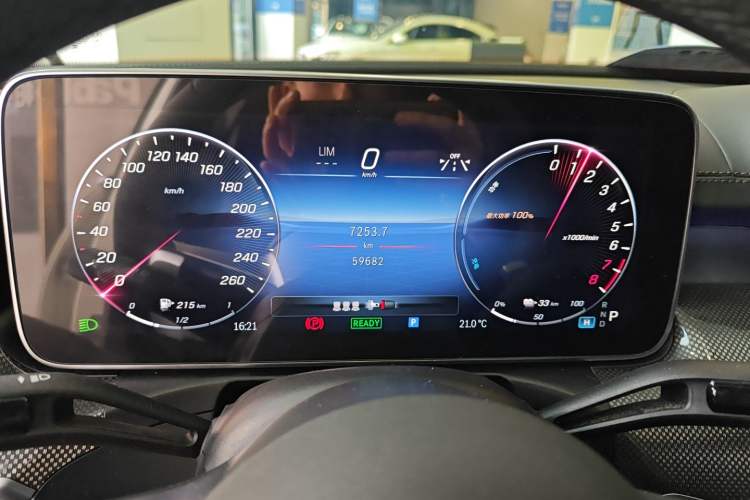 Used Mercedes-Benz C-Class New Energy 2023 Second Facelift C 350 eL Instrument Cluster