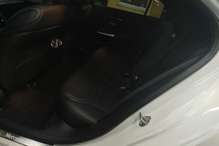 Used Mercedes-Benz C-Class New Energy 2023 C 350 eL Left Rear Seat