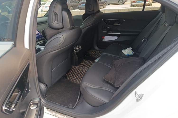Used Mercedes-Benz C-Class New Energy 2023 C 350 eL Left Rear Seat