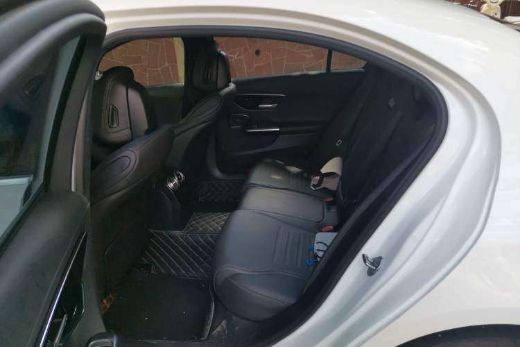 Used Mercedes-Benz C-Class New Energy 2023 Facelift C 350 eL Left Rear Seat