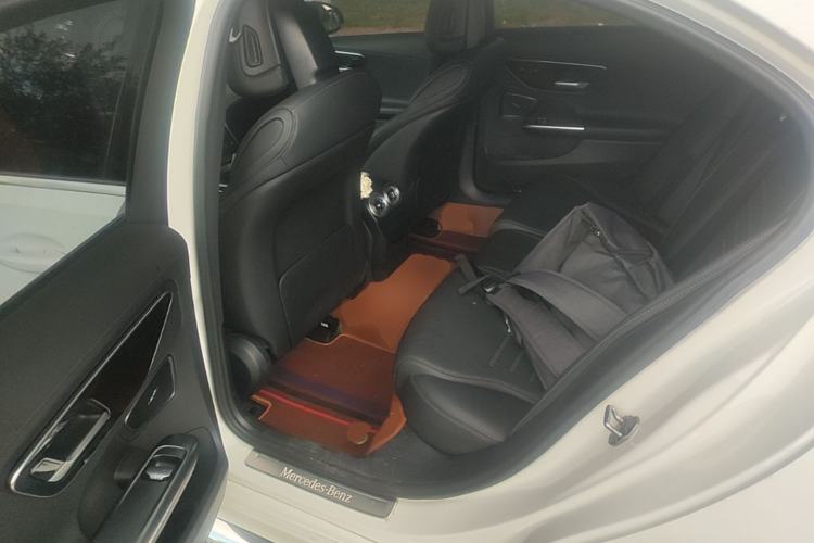 Used Mercedes-Benz C-Class New Energy 2023 Facelift C 350 eL Left Rear Seat