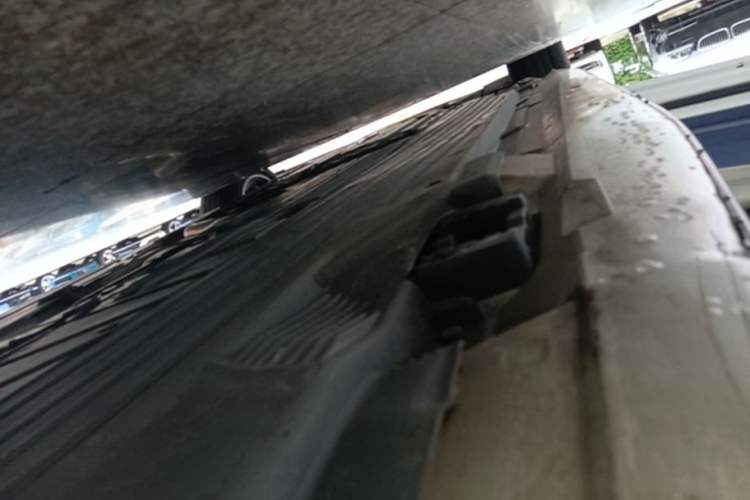 Used Mercedes-Benz C-Class New Energy 2023 Facelift C 350 eL Left Side Sill