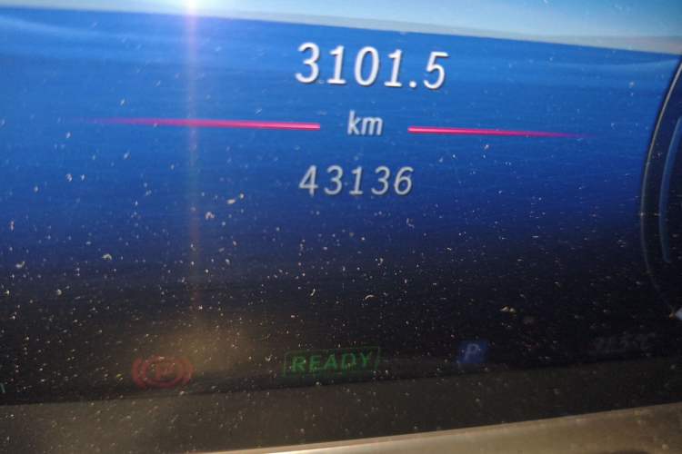 Used Mercedes-Benz C-Class New Energy 2023 C 350 eL Odometer Close Up