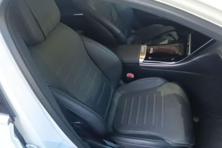 Used Mercedes-Benz C-Class New Energy 2023 Second Facelift C 350 eL Right Front Seat