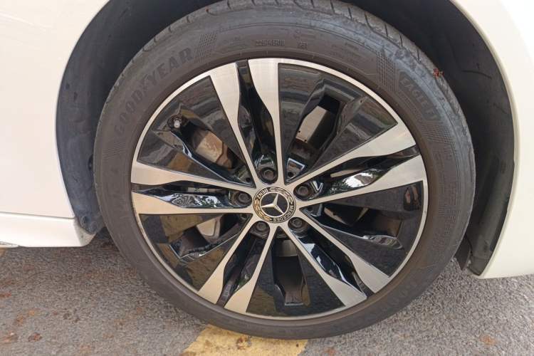 Used Mercedes-Benz C-Class New Energy 2023 C 350 eL Right Front Wheel Hub