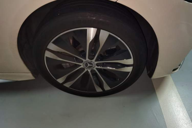 Used Mercedes-Benz C-Class New Energy 2023 C 350 eL Right Front Wheel Hub