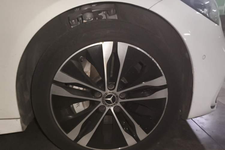 Used Mercedes-Benz C-Class New Energy 2023 C 350 eL Right Front Wheel Hub