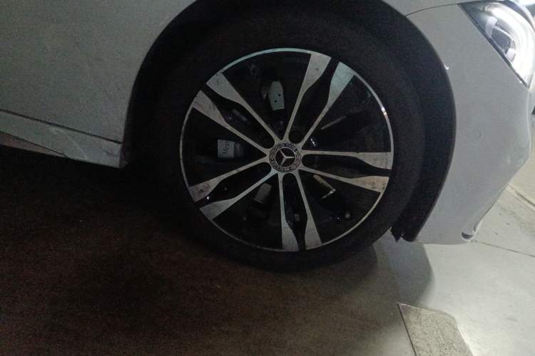 Used Mercedes-Benz C-Class New Energy 2023 C 350 eL Right Front Wheel Hub