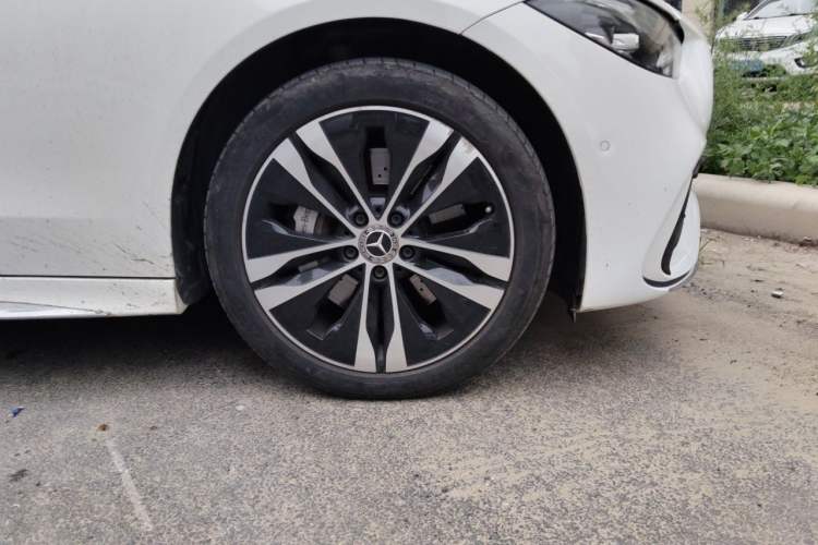 Used Mercedes-Benz C-Class New Energy 2023 C 350 eL Right Front Wheel Hub