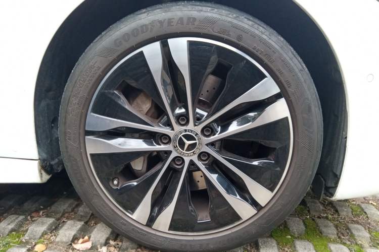 Used Mercedes-Benz C-Class New Energy 2023 C 350 eL Right Front Wheel Hub