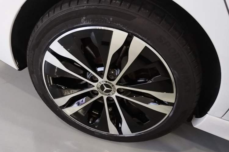 Used Mercedes-Benz C-Class New Energy 2023 C 350 eL Right Rear Wheel Hub