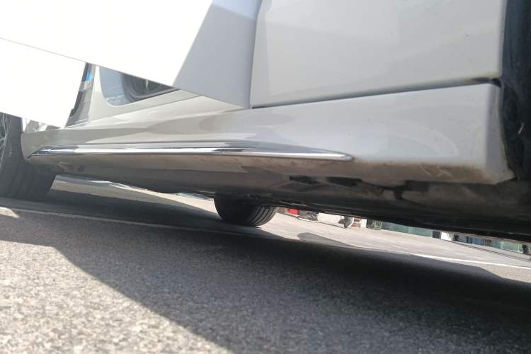 Used Mercedes-Benz C-Class New Energy 2023 Second Facelift C 350 eL Right Side Sill