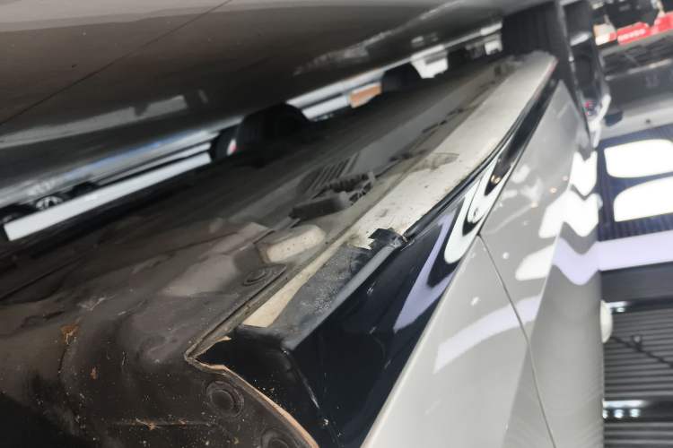 Used Mercedes-Benz C-Class New Energy 2023 Second Facelift C 350 eL Right Side Sill