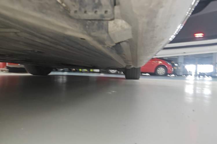 Used Mercedes-Benz C-Class New Energy 2023 C 350 eL Right Side Sill