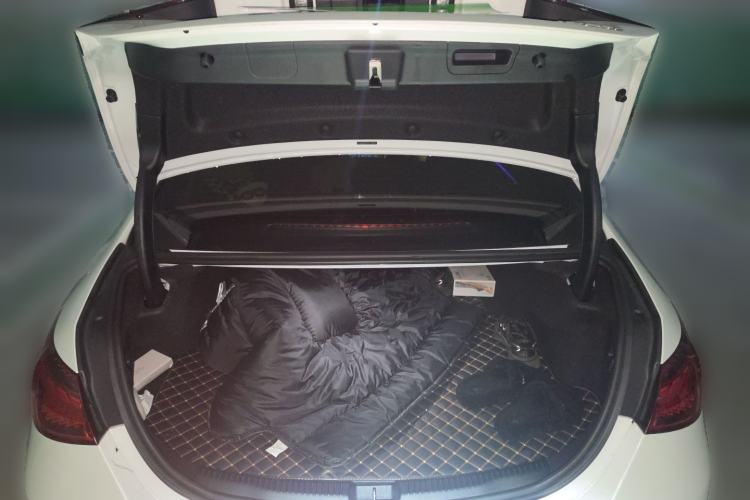 Used Mercedes-Benz C-Class New Energy 2023 C 350 eL Trunk