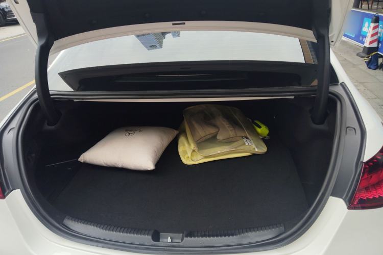 Used Mercedes-Benz C-Class New Energy 2023 C 350 eL Trunk