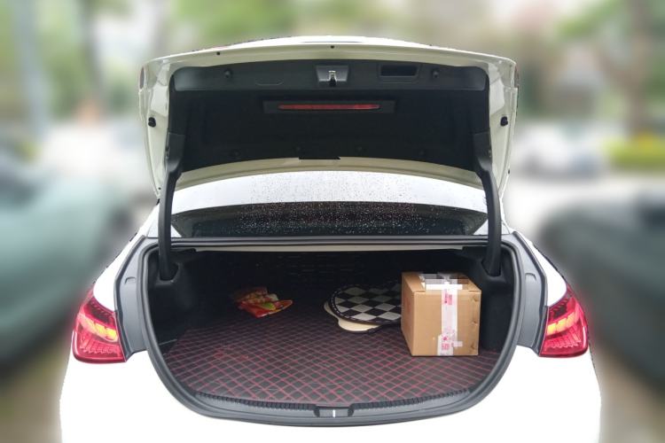Used Mercedes-Benz C-Class New Energy 2023 C 350 eL Trunk