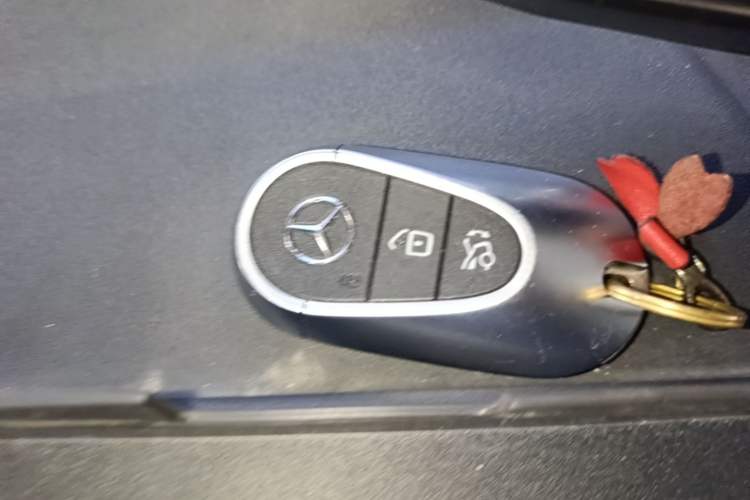 Used Mercedes-Benz C-Class New Energy 2023 Second Facelift C 350 eL Vehicle Key