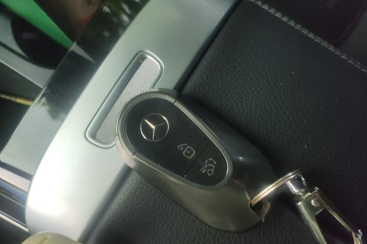 Used Mercedes-Benz C-Class New Energy 2023 Facelift C 350 eL Vehicle Key