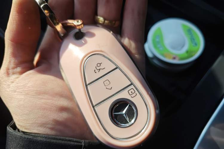 Used Mercedes-Benz C-Class New Energy 2023 Second Facelift C 350 eL Vehicle Key