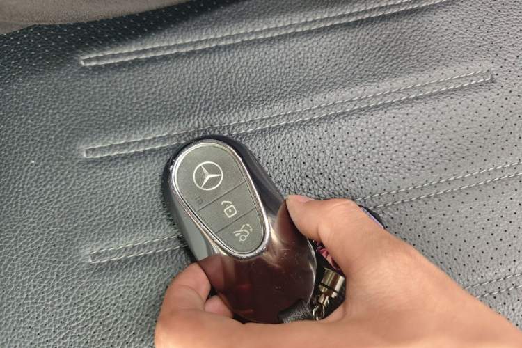 Used Mercedes-Benz C-Class New Energy 2023 Facelift C 350 eL Vehicle Key