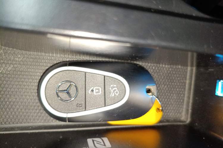 Used Mercedes-Benz C-Class New Energy 2023 Facelift C 350 eL Vehicle Key