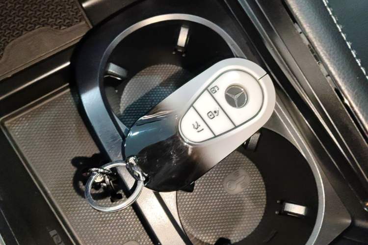 Used Mercedes-Benz C-Class New Energy 2023 Second Facelift C 350 eL Vehicle Key