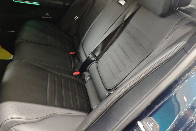 Used Mercedes-Benz C-Class New Energy 2024 Revised Version C 350 eL Left Rear Seat