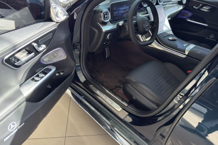 Used Mercedes-Benz C-Class New Energy 2024 C 350 eL Interior 4