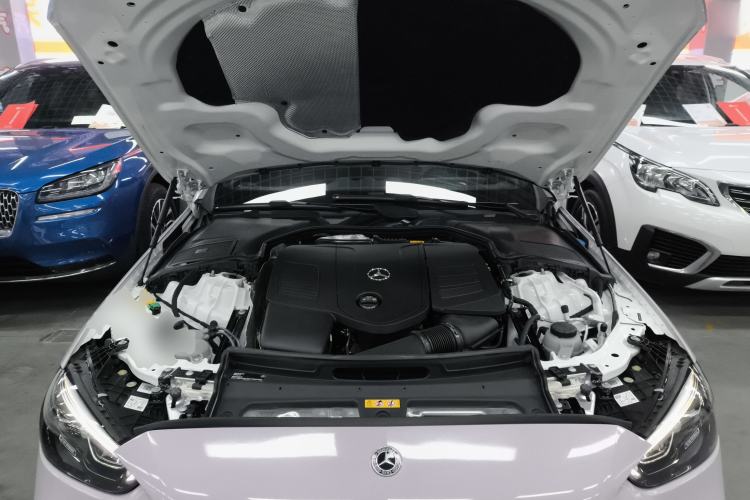 Used Mercedes-Benz C-Class New Energy 2024 Revised Version C 350 eL Engine Bay