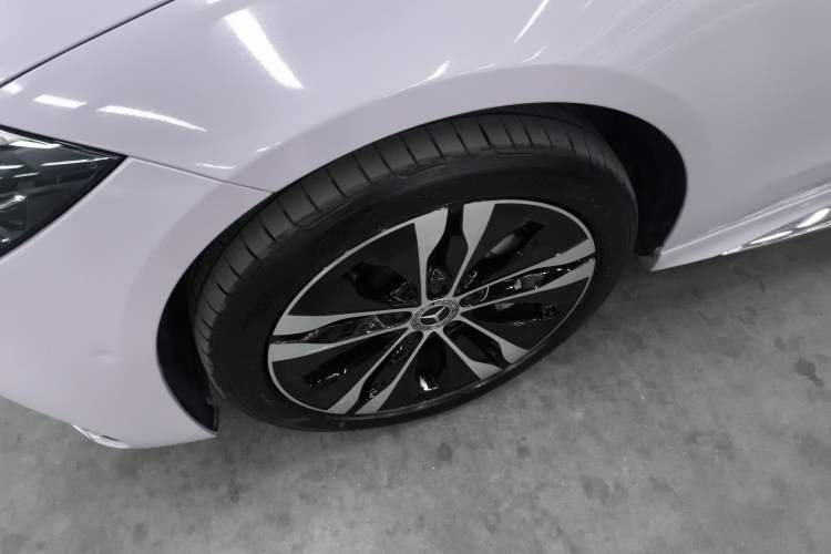 Used Mercedes-Benz C-Class New Energy 2024 Revised Version C 350 eL Left Front Wheel Hub
