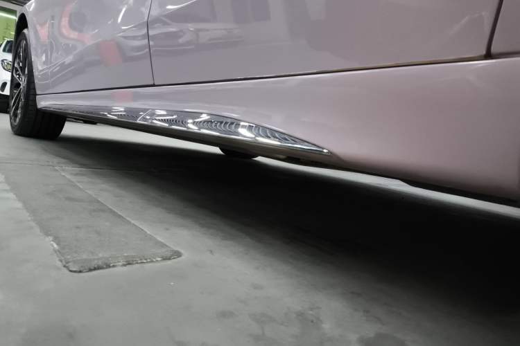 Used Mercedes-Benz C-Class New Energy 2024 Revised Version C 350 eL Left Side Sill