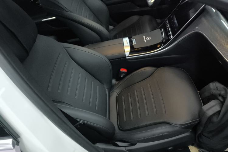 Used Mercedes-Benz C-Class New Energy 2024 Revised Version C 350 eL Right Front Seat