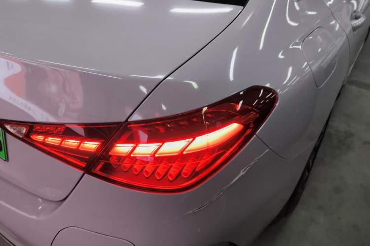 Used Mercedes-Benz C-Class New Energy 2024 Revised Version C 350 eL Right Rear Taillight