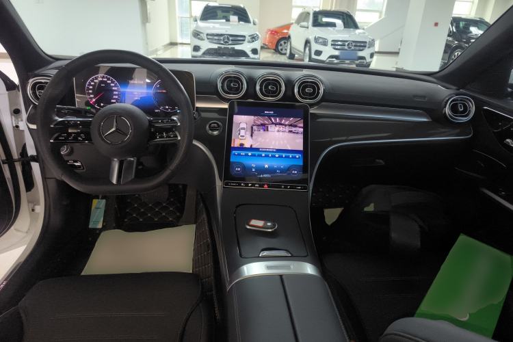 Used Mercedes-Benz C-Class New Energy 2024 Facelift C 350 eL Center Console