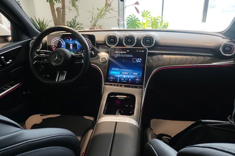 Used Mercedes-Benz C-Class New Energy 2024 Second Facelift C 350 eL Center Console