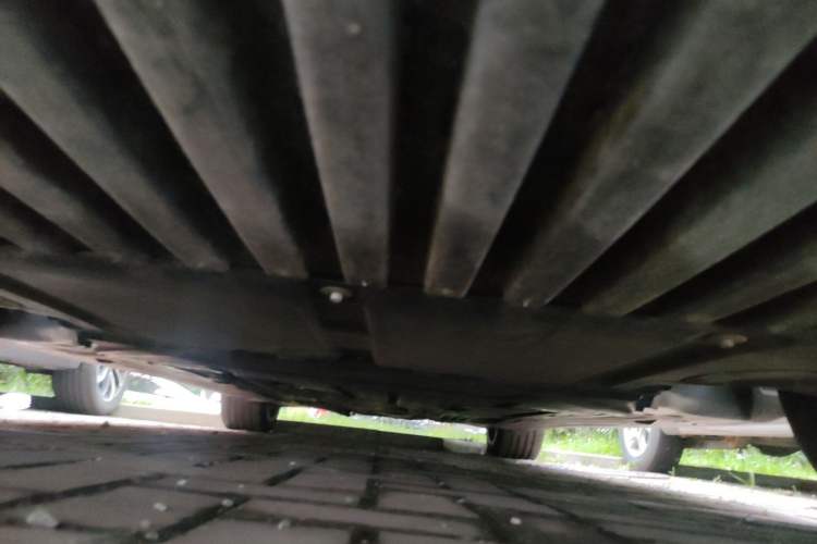 Used Mercedes-Benz C-Class New Energy 2024 C 350 eL Chassis Front
