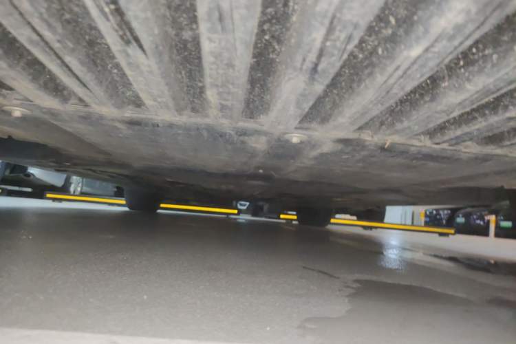 Used Mercedes-Benz C-Class New Energy 2024 C 350 eL Chassis Front