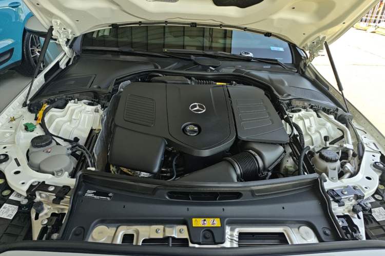 Used Mercedes-Benz C-Class New Energy 2024 Revised Version C 350 eL Engine Bay