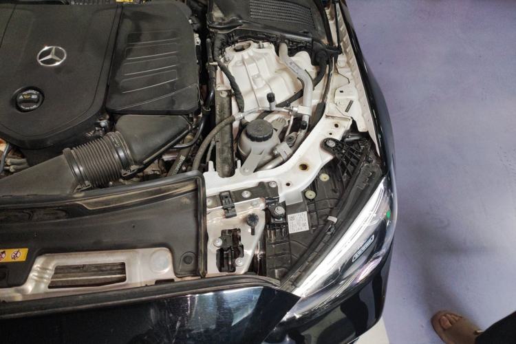 Used Mercedes-Benz C-Class New Energy 2024 C 350 eL Engine Bay Left