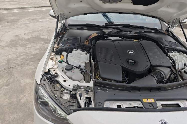 Used Mercedes-Benz C-Class New Energy 2024 Revised Version C 350 eL Engine Bay Right