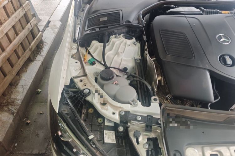 Used Mercedes-Benz C-Class New Energy 2024 Second Facelift C 350 eL Engine Bay Right