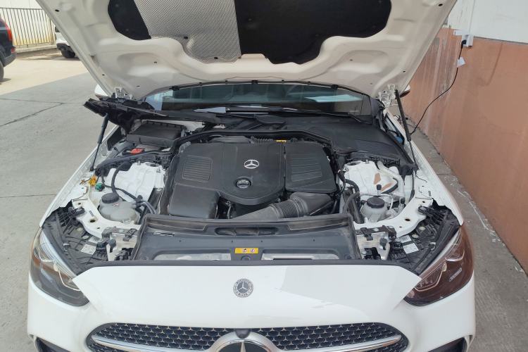 Used Mercedes-Benz C-Class New Energy 2024 Revised Version C 350 eL Engine Bay