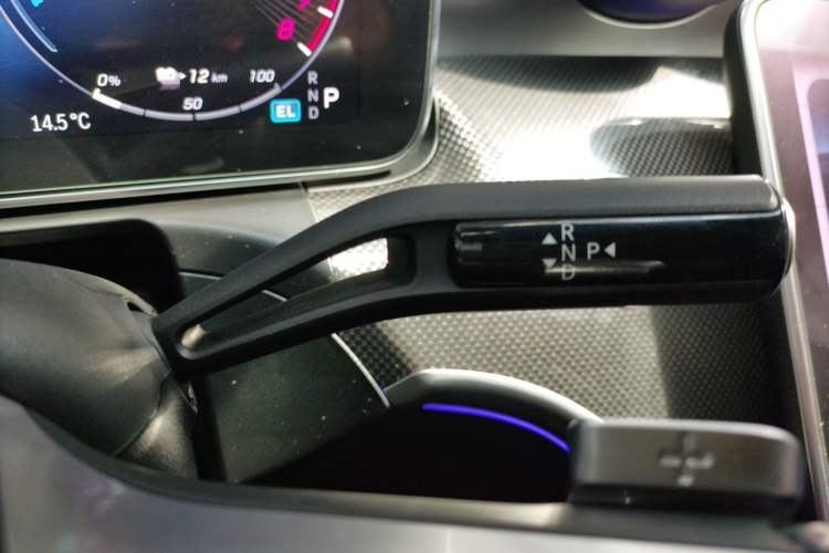 Used Mercedes-Benz C-Class New Energy 2024 C 350 eL Gear Lever