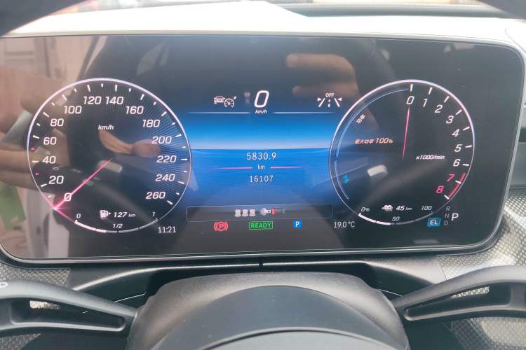 Used Mercedes-Benz C-Class New Energy 2024 Revised Version C 350 eL Instrument Cluster