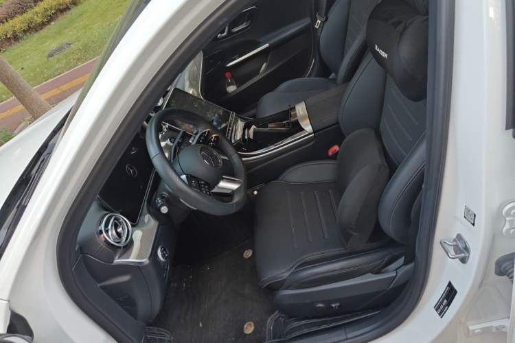 Used Mercedes-Benz C-Class New Energy 2024 C 350 eL Left Front Seat