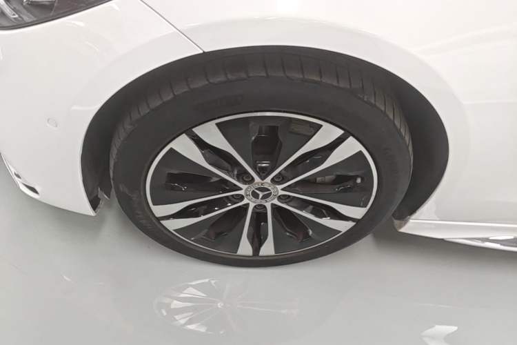 Used Mercedes-Benz C-Class New Energy 2024 Facelift C 350 eL Left Front Wheel Hub